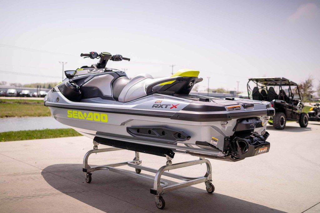 New Sea-Doo RXTX 325 Ice Metal Manta Green 2025 for sale in