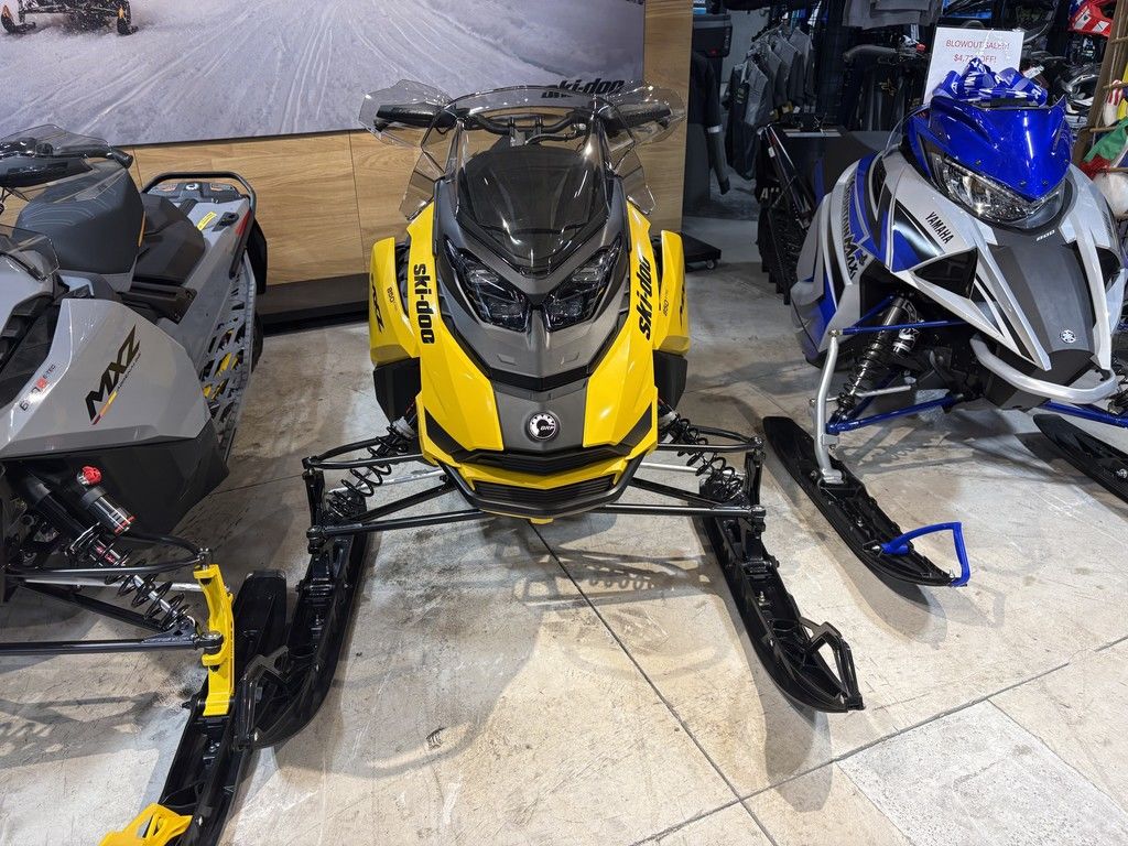 New Ski-Doo MXZ Adrenaline 850 ETEC129 RipSaw 125Yellow 2025 for