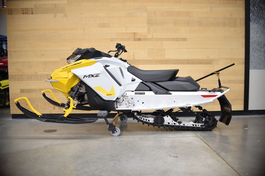 Used Ski-Doo MXZ NEO 600 EFI 40 120 Cobra 10 2025 for sale in