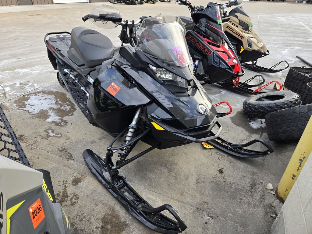 New Ski-Doo MXZ XRS 850 ETEC 137 Ice Rip XT 125 SShox105 inBlack