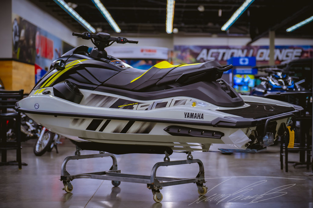 Used Yamaha Waverunner FZS SVHO 2016 for sale in Mosinee