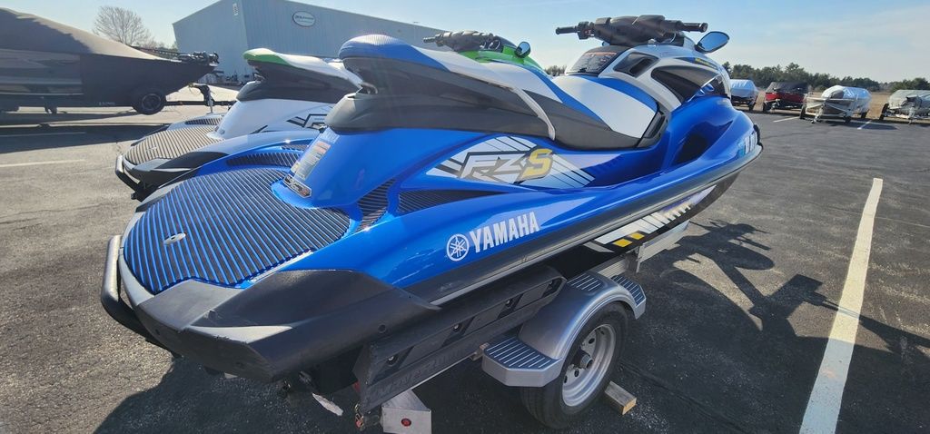 2016年YAMAHA fzs svho MJ-FZS SVHO 2016モデル 詳細 アクアワールドダイイチ